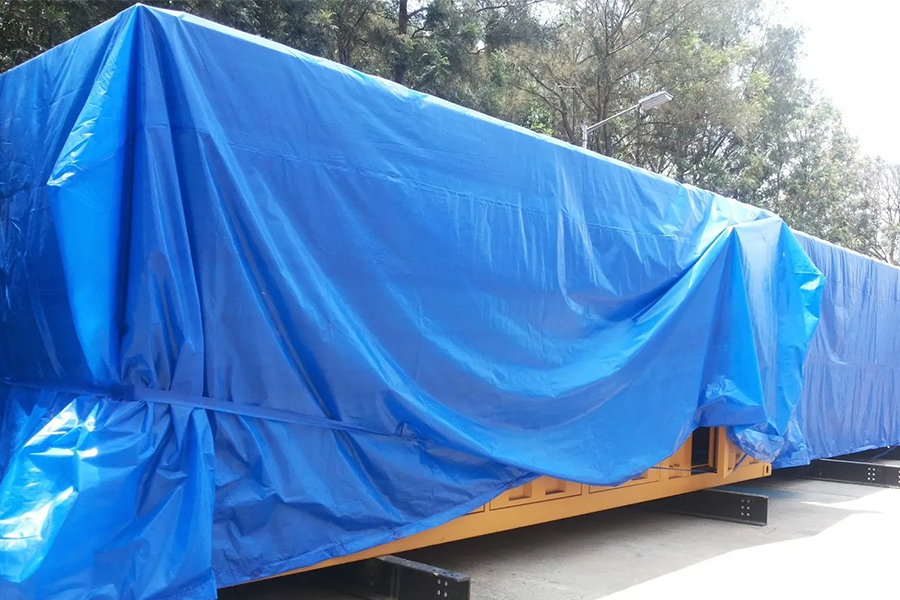 Tarpaulin container